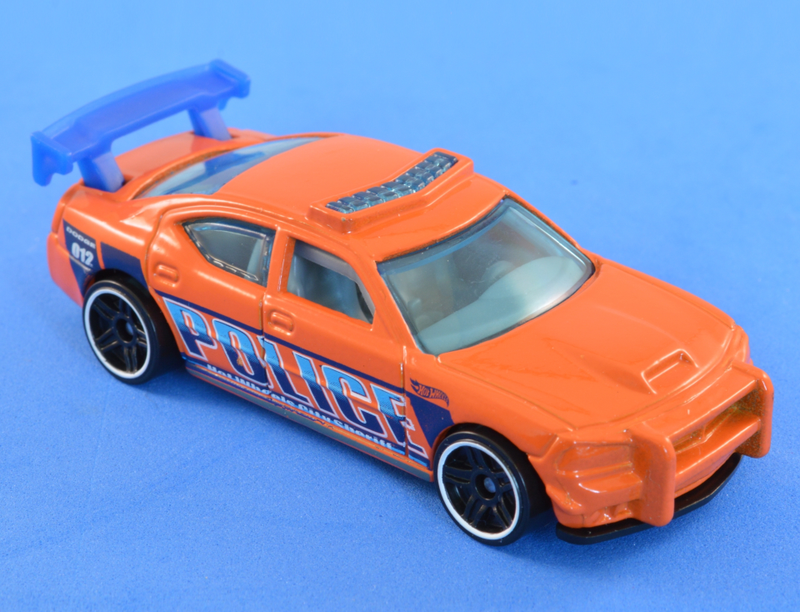 Illustration for article titled Marvellously Massive Magnificent Modern Mopar Muscle
Monday